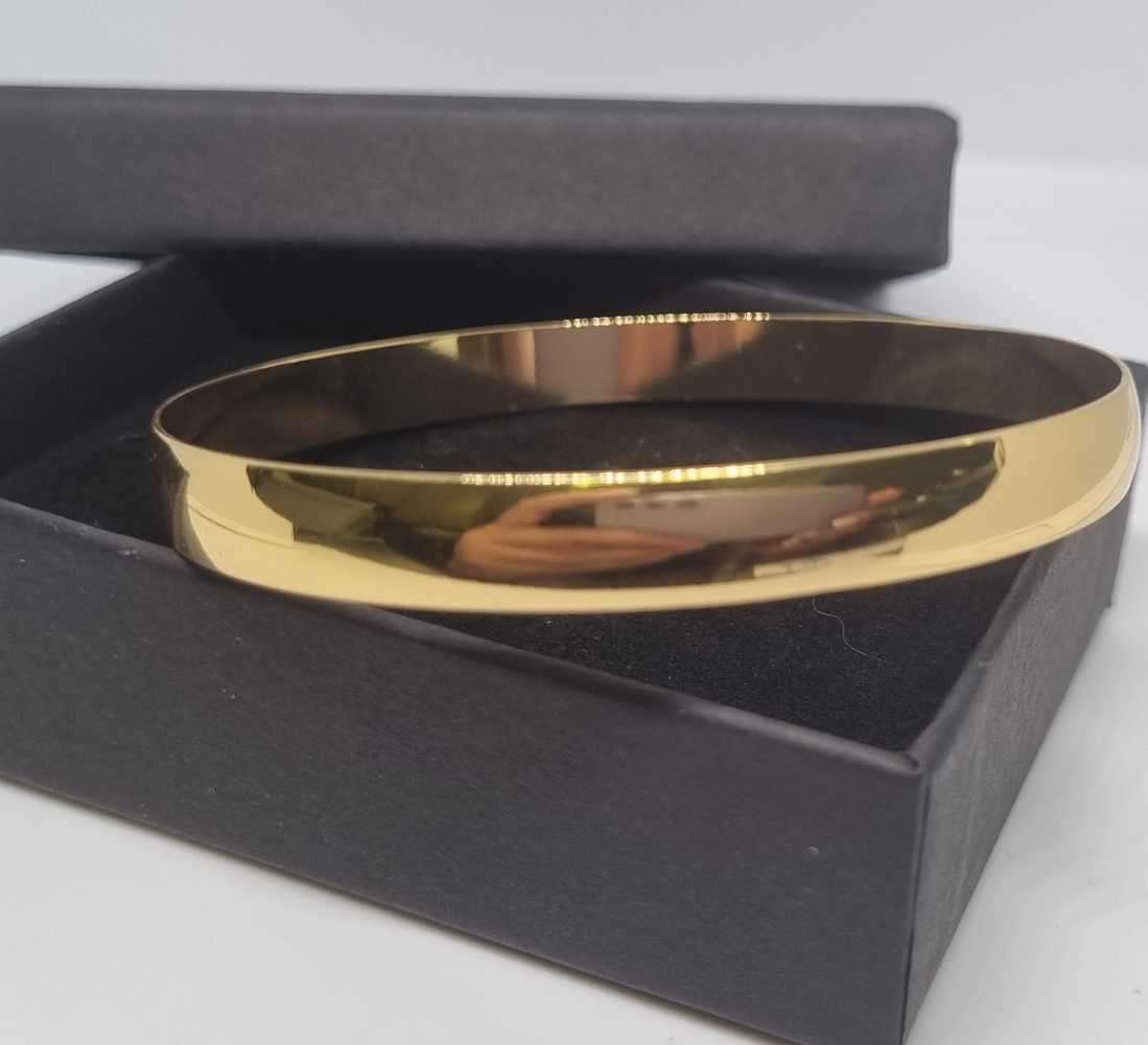 24ct Yellow Gold Bangle