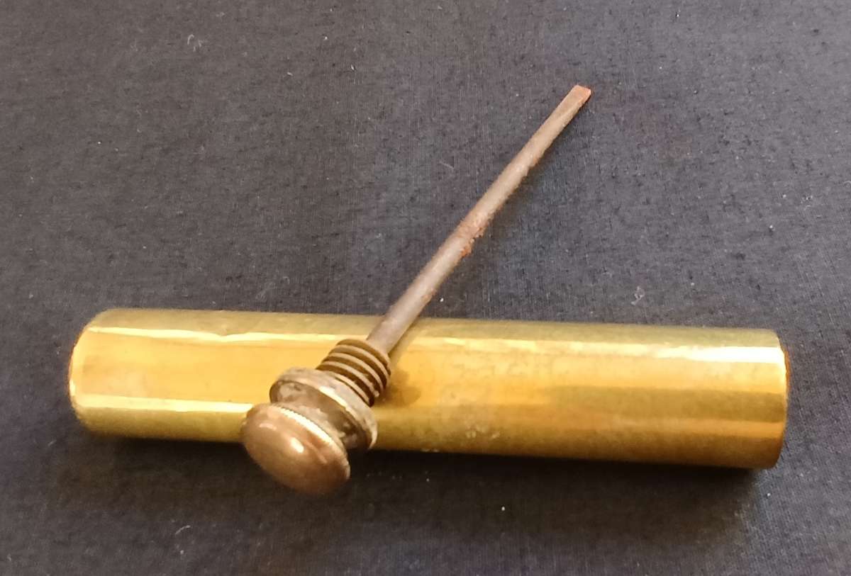 Boer War Period Lee Enfield Rifle Oil Bottle     ( Produced between 1891 and 1899 )     L139