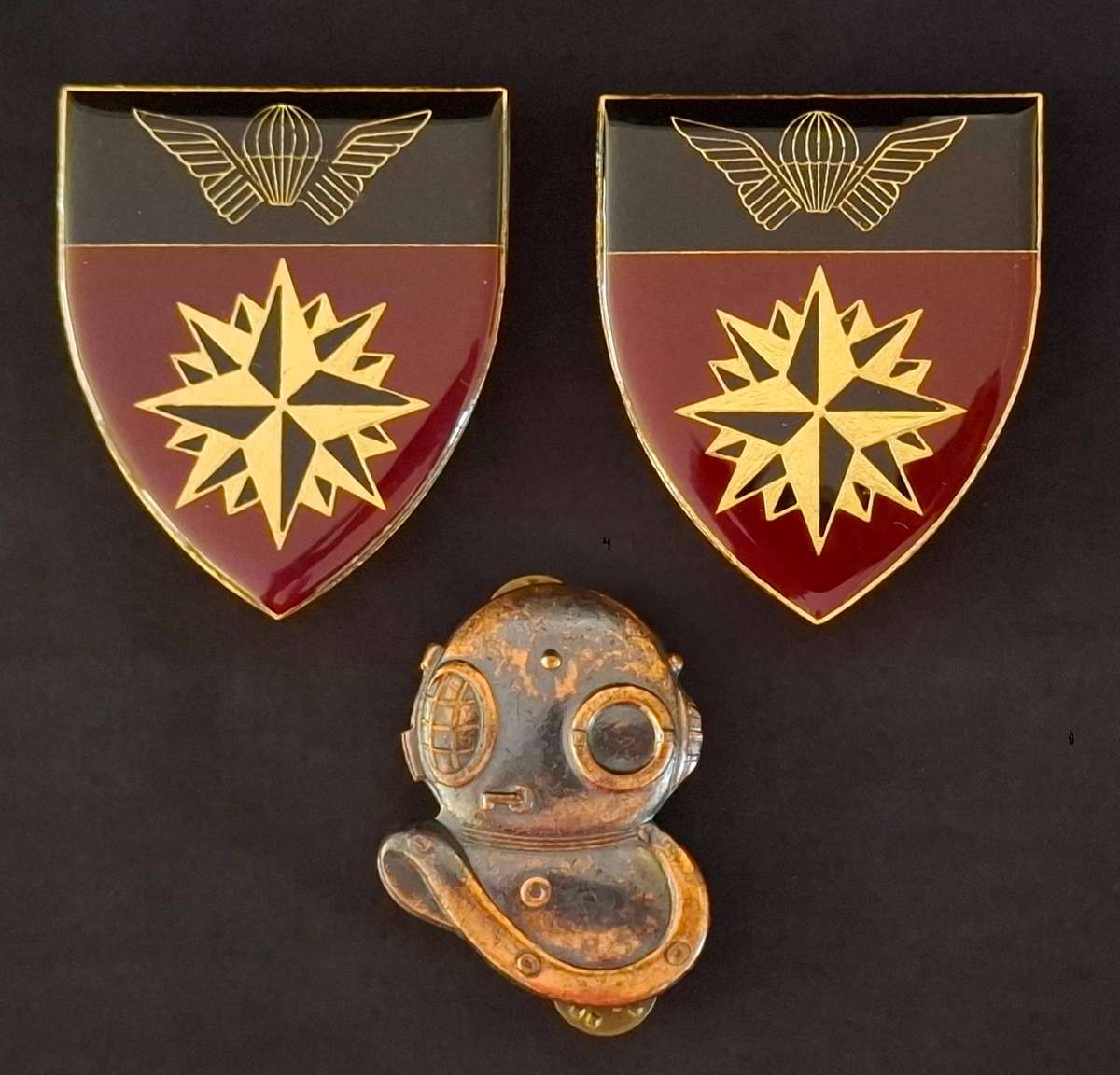 5 SPECIAL FORCES REGIMENT SHOULDER FLASH PAIR + ATTACK DIVER BADGE ( Copper Type )