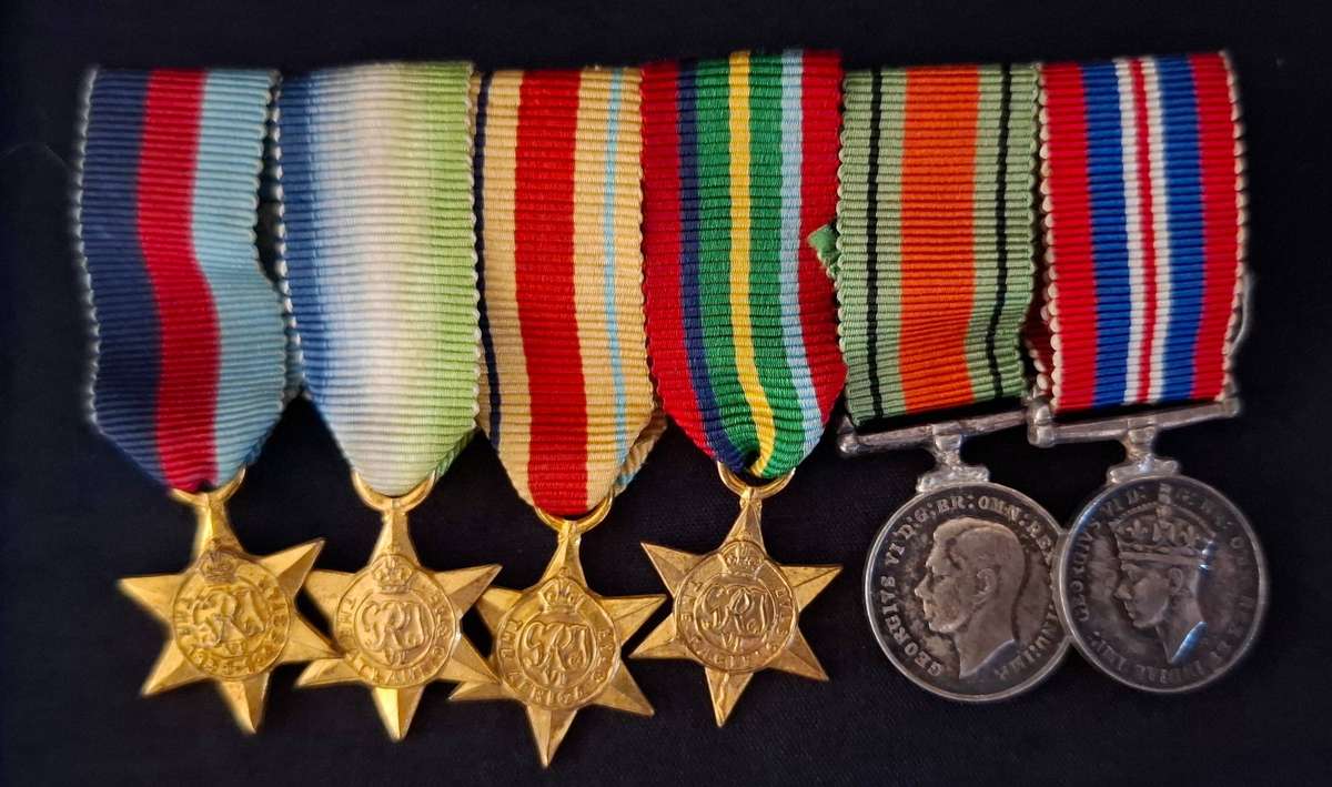 WW2 Miniature Medal Group                                E158