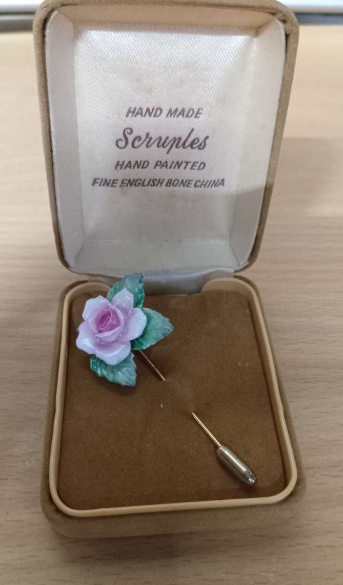 Scruples hand painted China tie pin