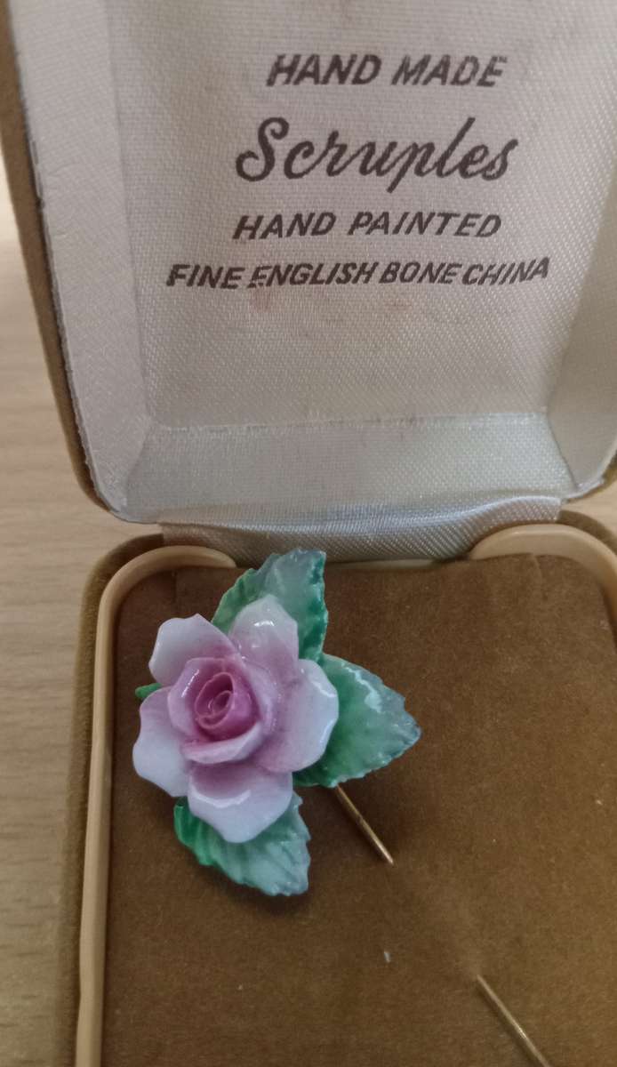 Scruples hand painted China tie pin