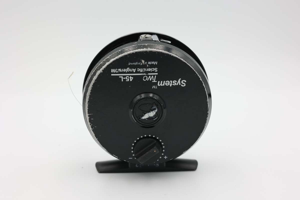 Scientific Anglers System 2 L fly fishing reel
