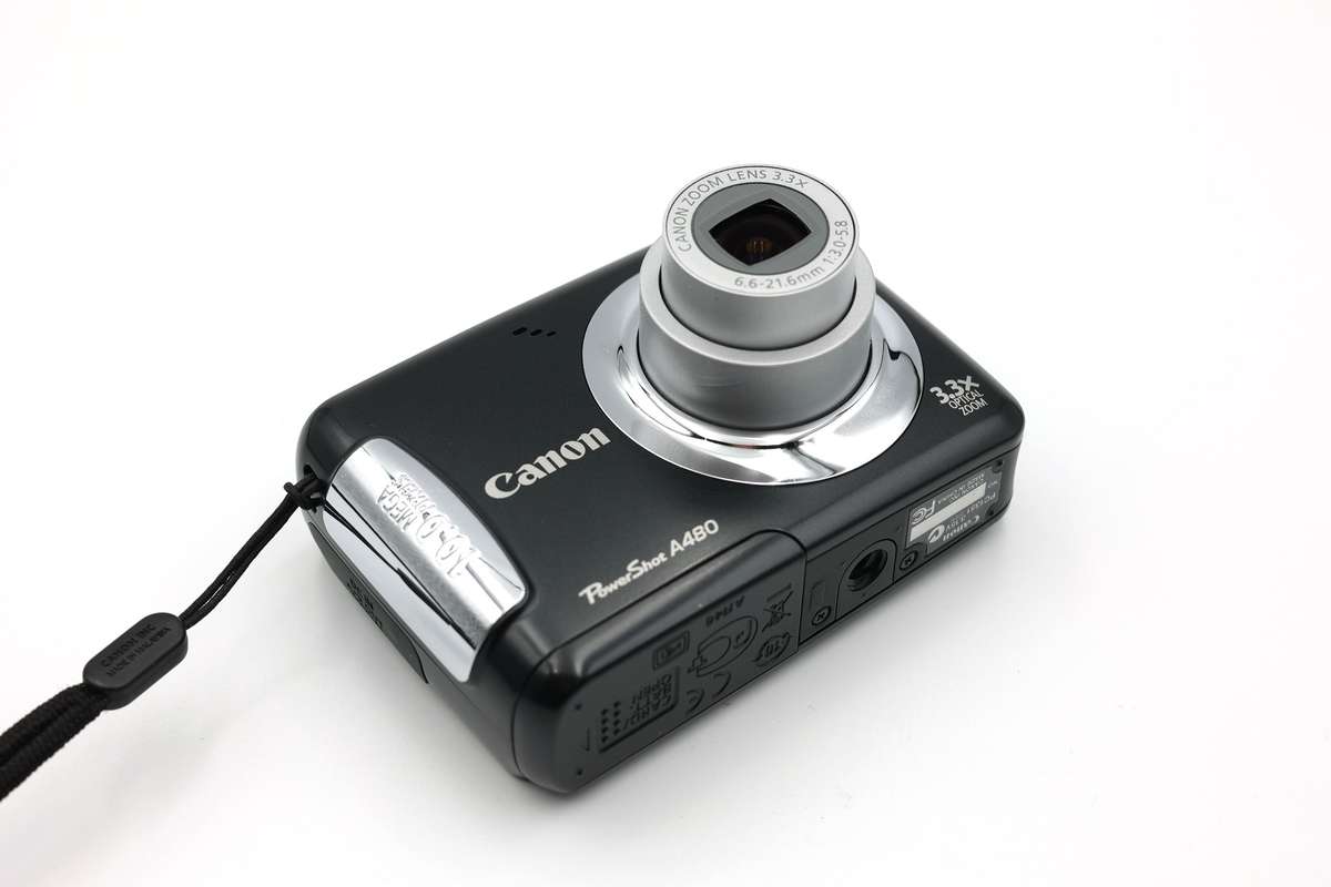 Canon Powershot A480 digital point and shoot camera.