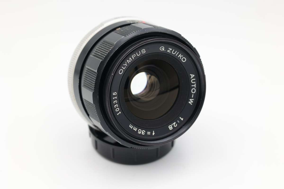 Olympus G.Zuiko Auto-W 35mm 2.8 lens (M42 screw mount)