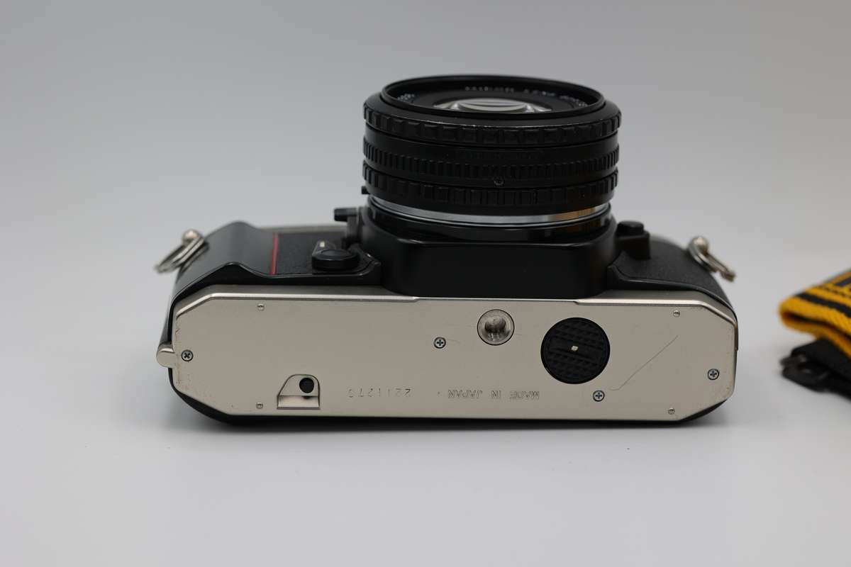 Nikon FM10 35mm film camera