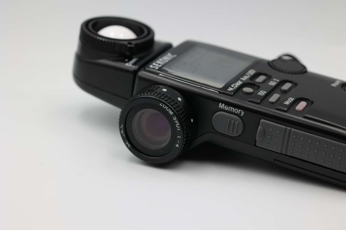 Sekonic L-508 Zoom Master light meter