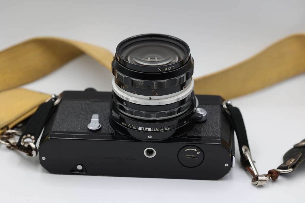 Nikon Nikkormat FTN 35mm film camera