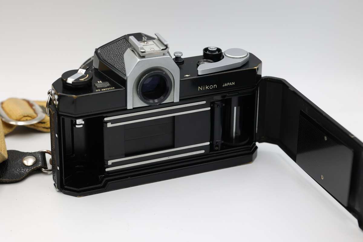 Nikon Nikkormat FTN 35mm film camera