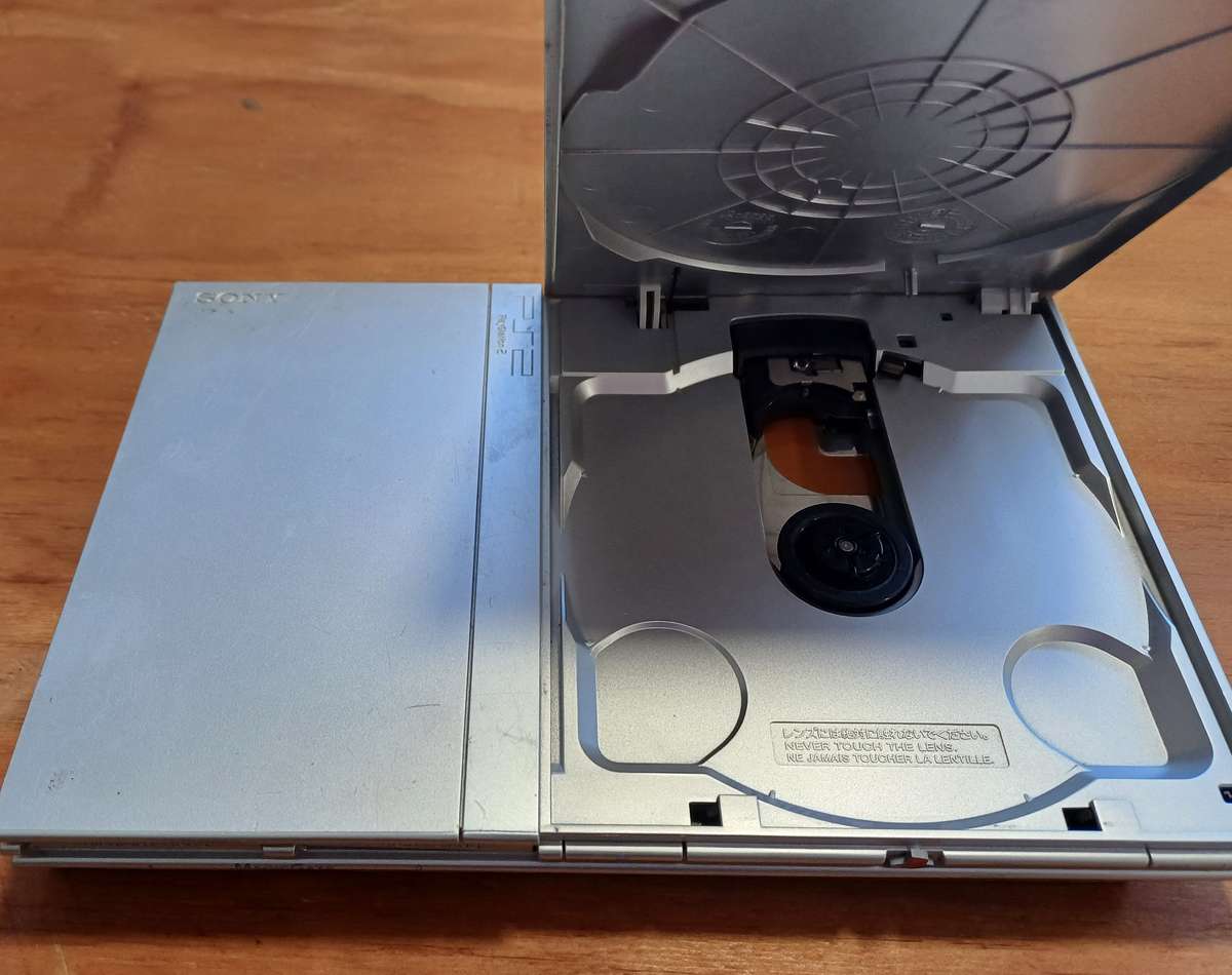 Silver PS2 Console 100% Working (Tested)