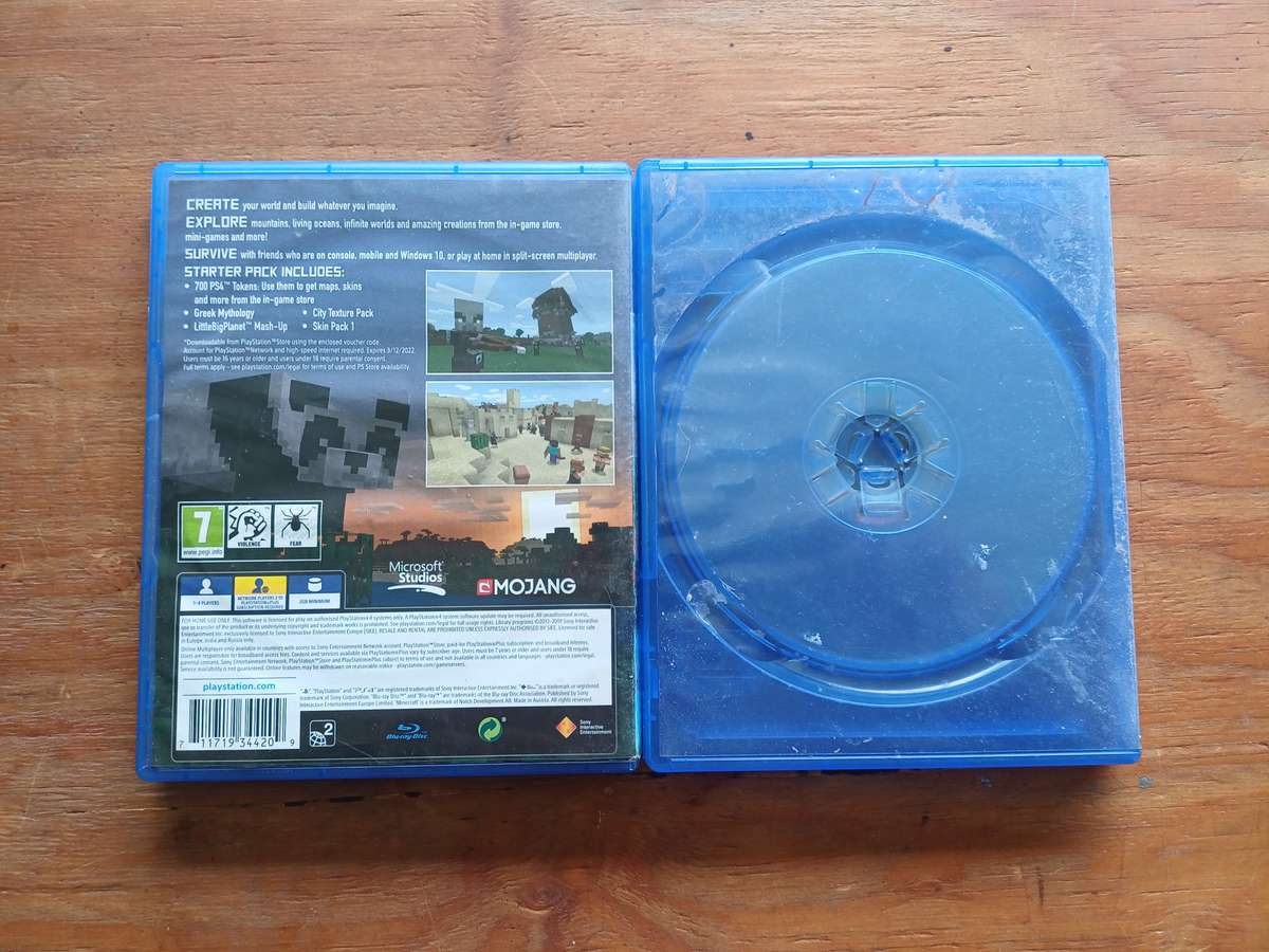 PS4 Bundle Minecraft + COD Black ops III no cover