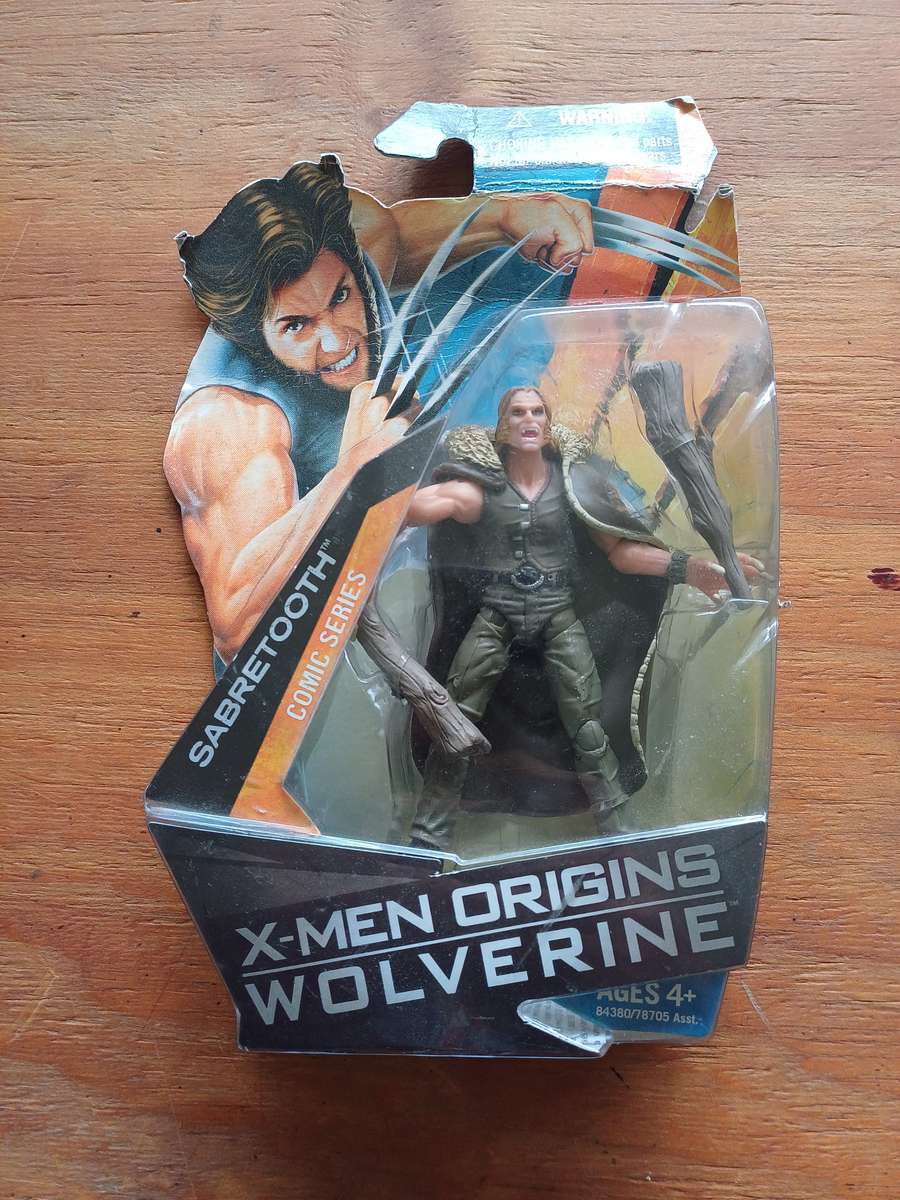Sabretooth X-Men Wolverine Origins Figure in box