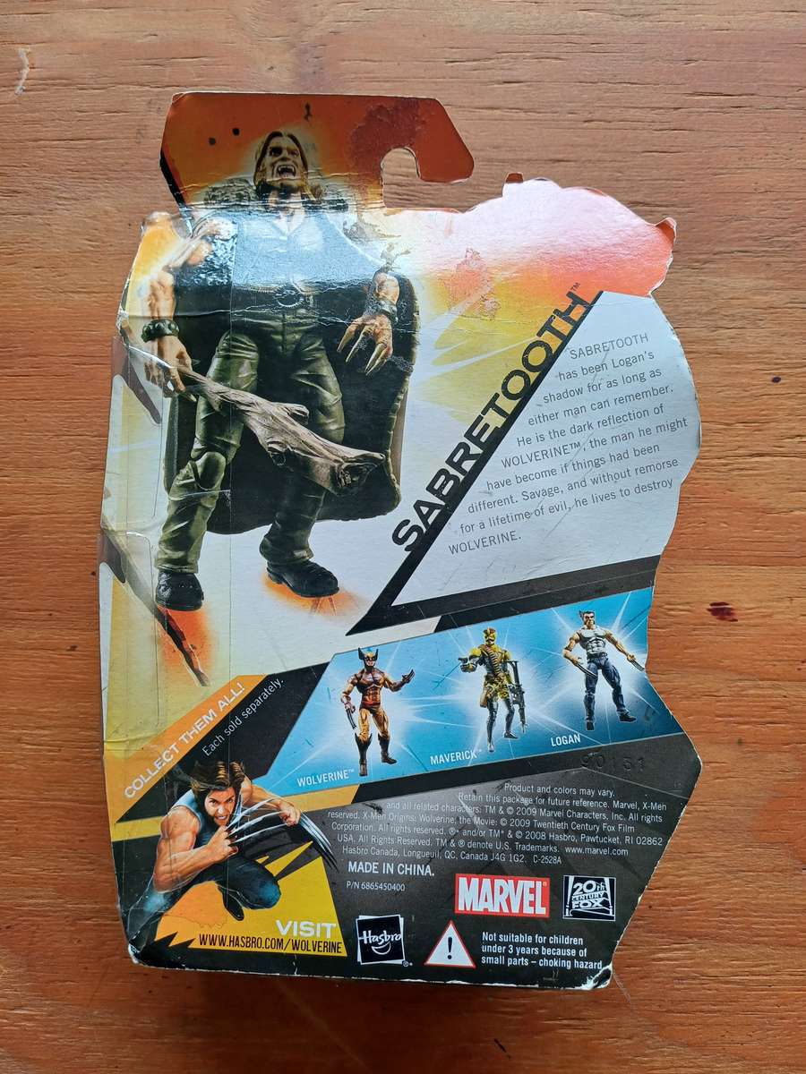 Sabretooth X-Men Wolverine Origins Figure in box