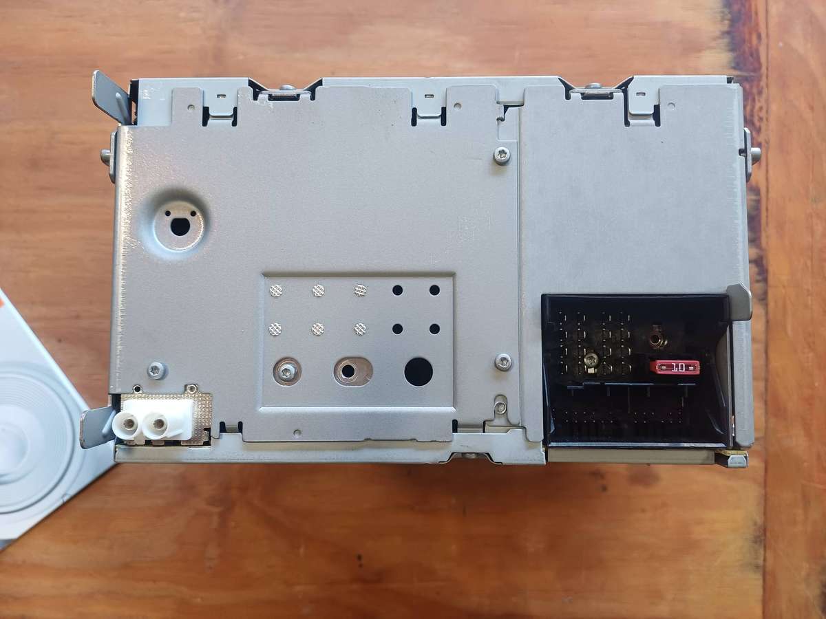 2010 VW (Volkswagen) Amarok OEM Radio Head Unit with booklet