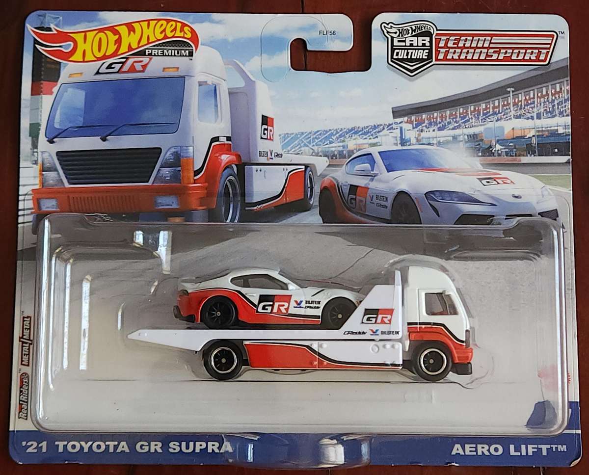 Hot Wheels Team Transport Supra