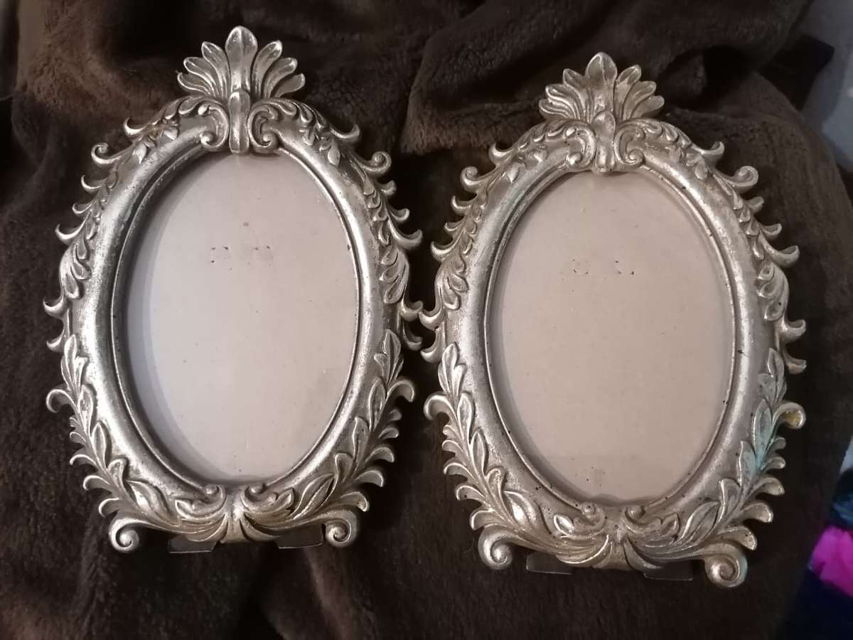 Ornate vintage photo frames. Bid per item 3 available