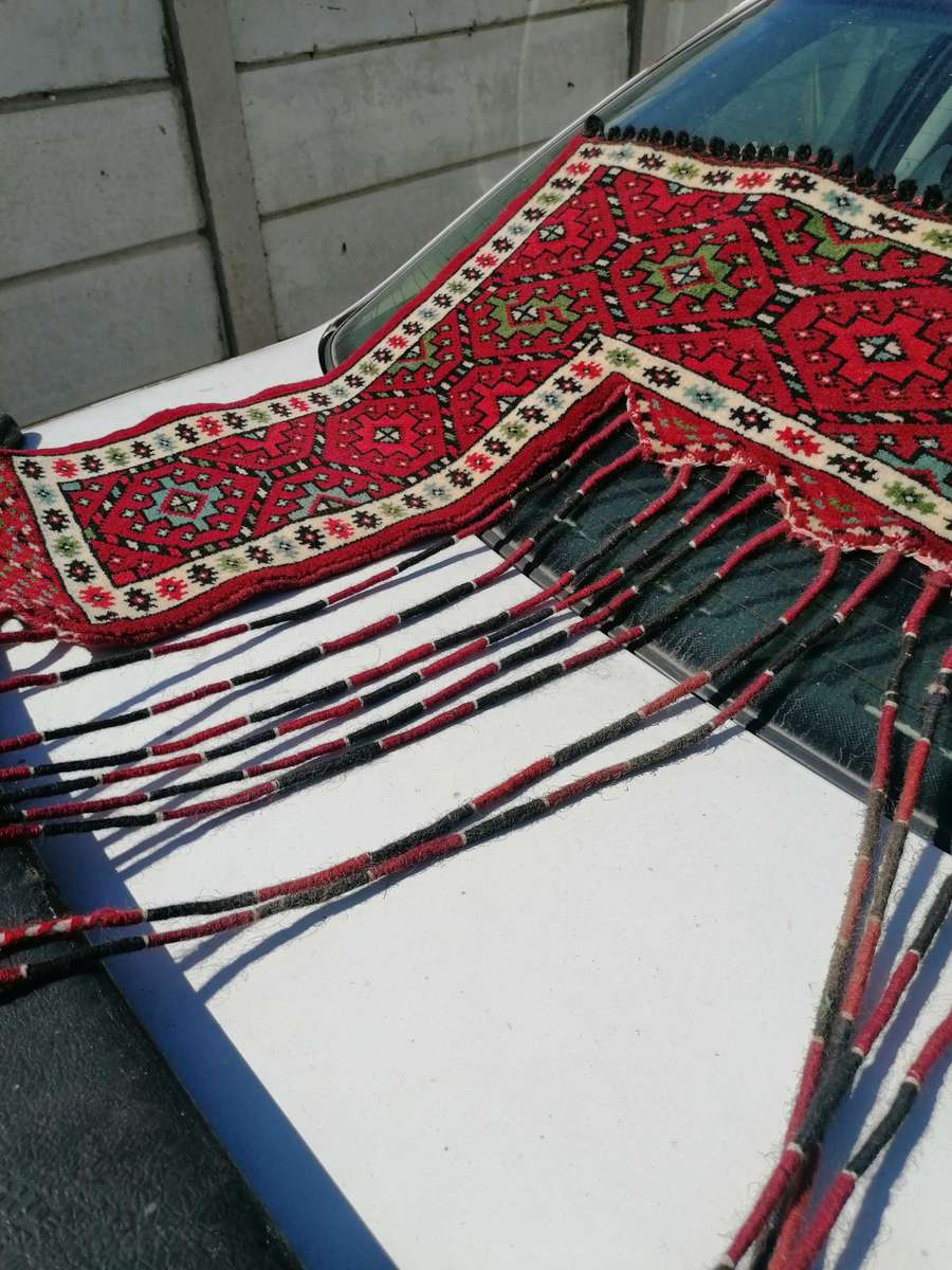 Lovely vintage kapanuk made in iran