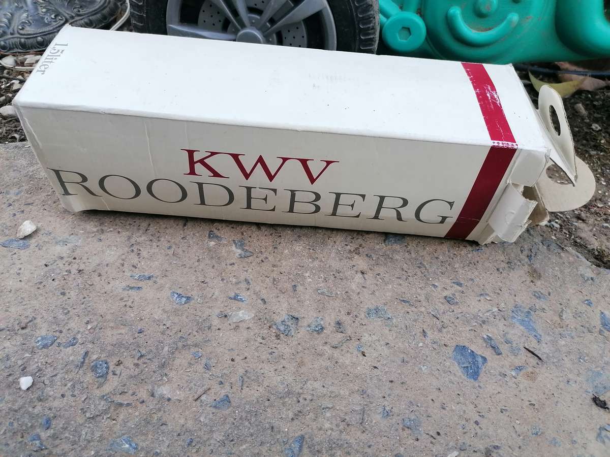 VINTAGE 1981 (43yrs old) KWV ROODEBERG MAGNUM 1.5 LITER