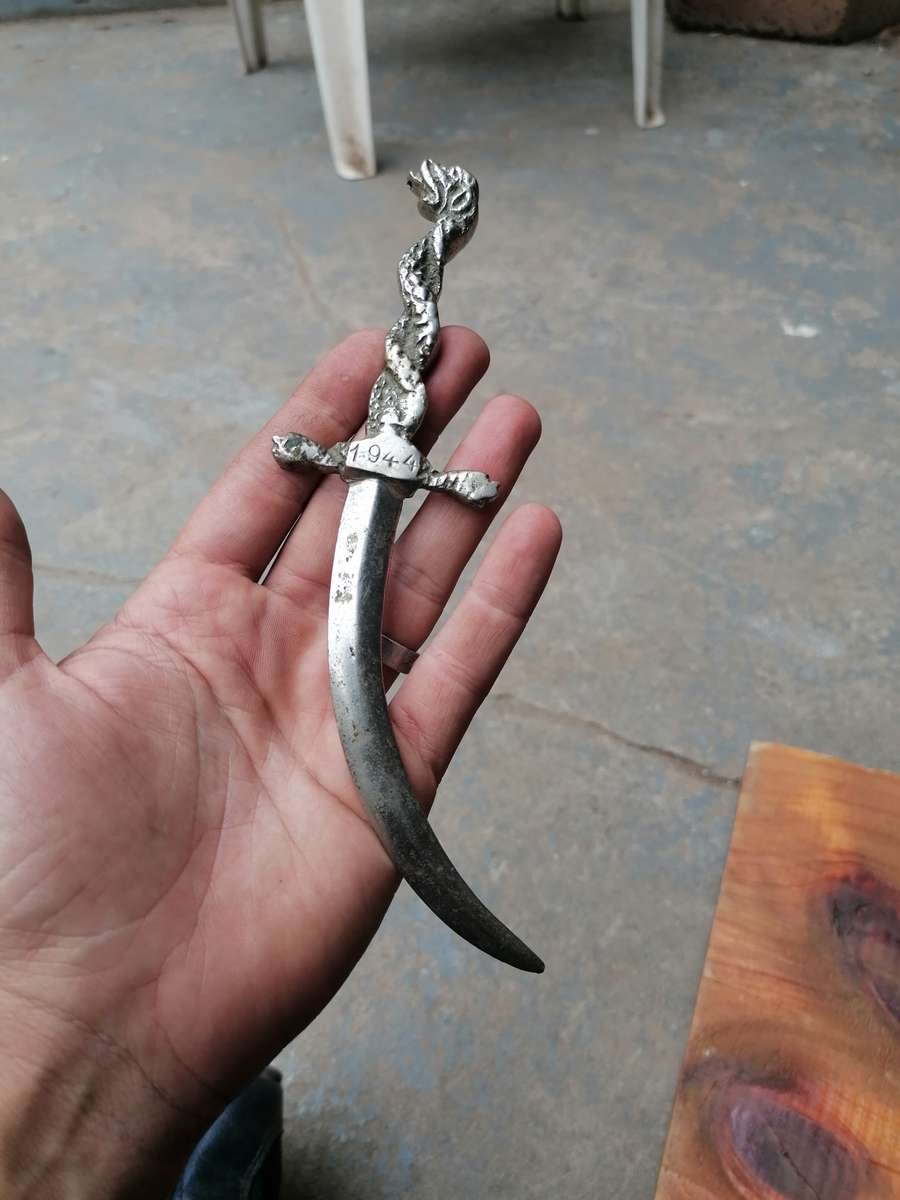 Firenze 1944 ww2 daggers bid per item