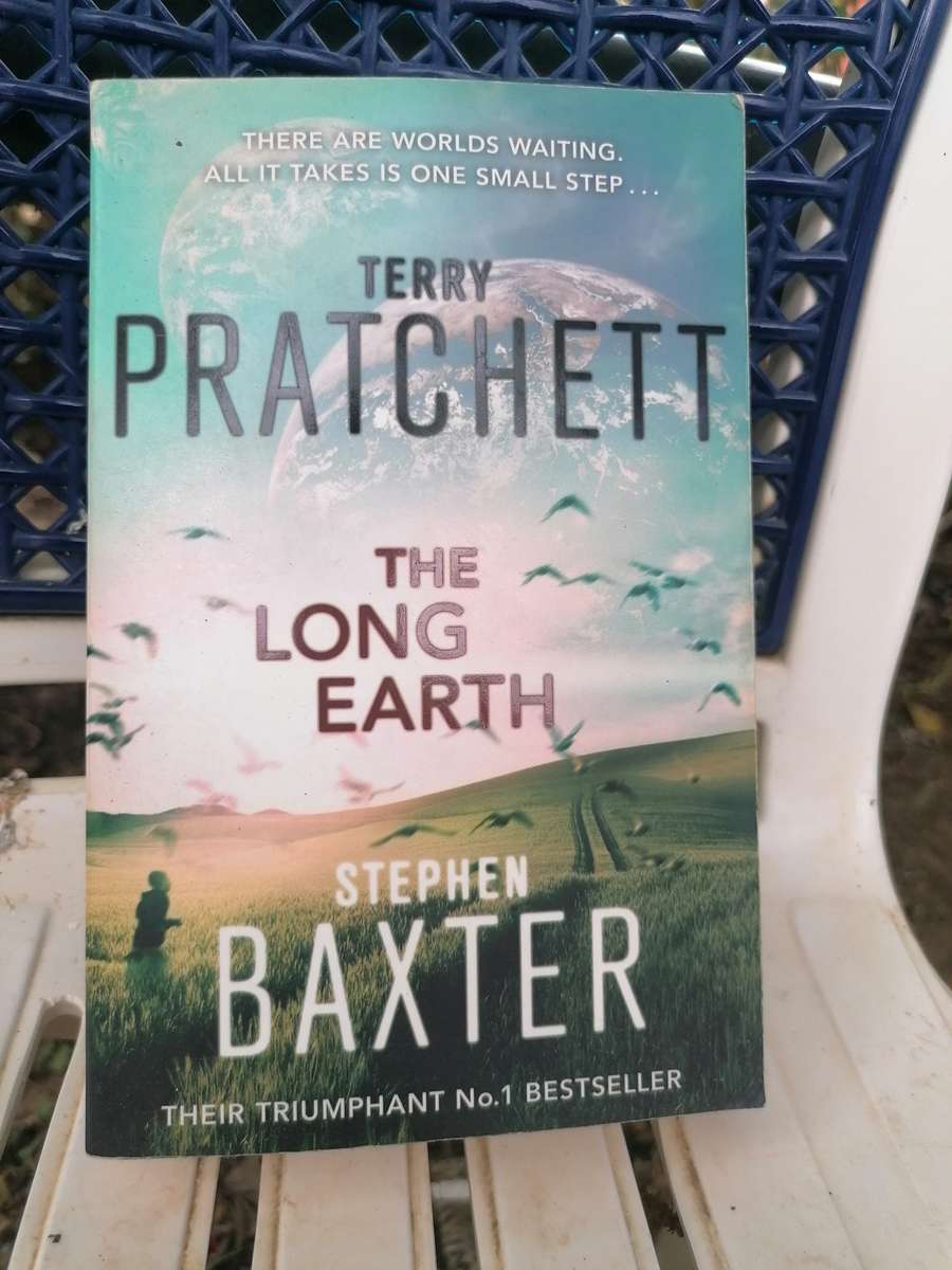 The Long Earth Novel by Stephen Baxter and Terry Pratchett