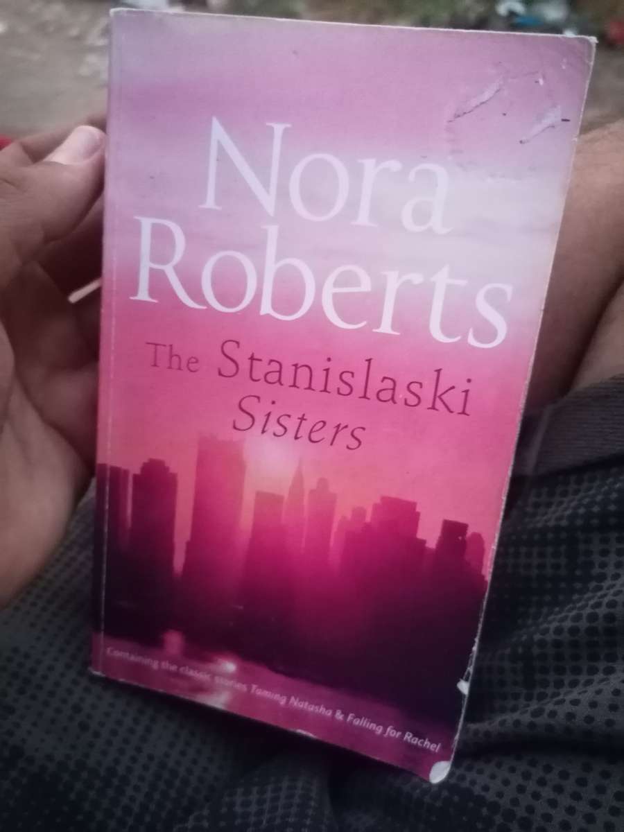 Nora Roberts  The Stanislaski Sisters