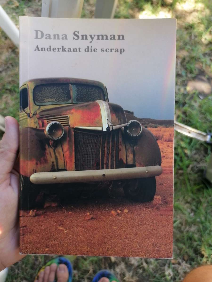 Op die agterpaaie / Dana Snyman