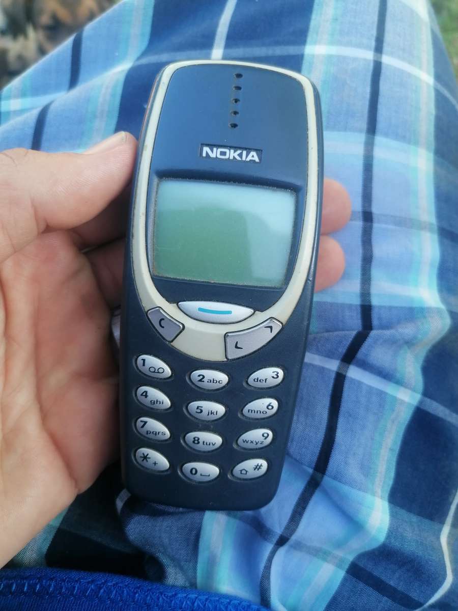 Original vintage Nokia 3310