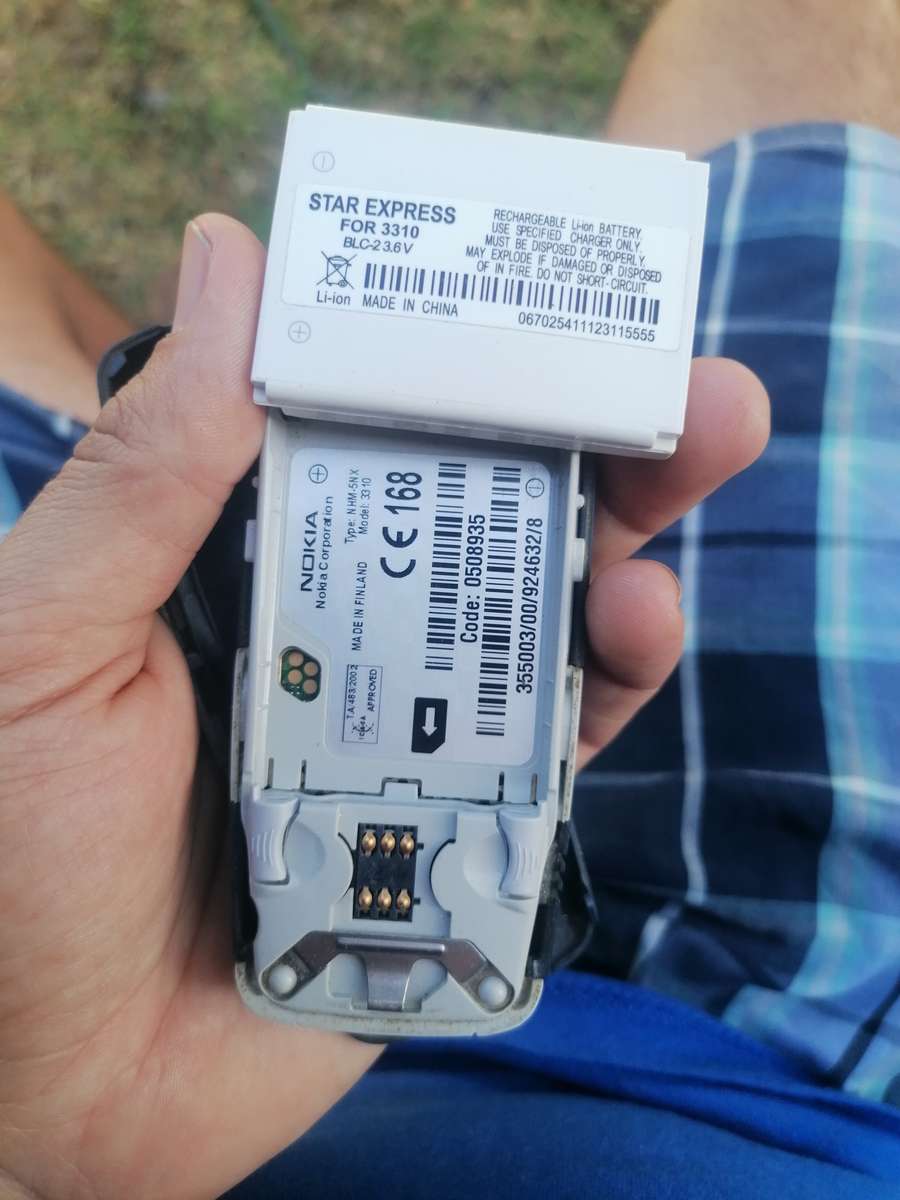 Original vintage Nokia 3310