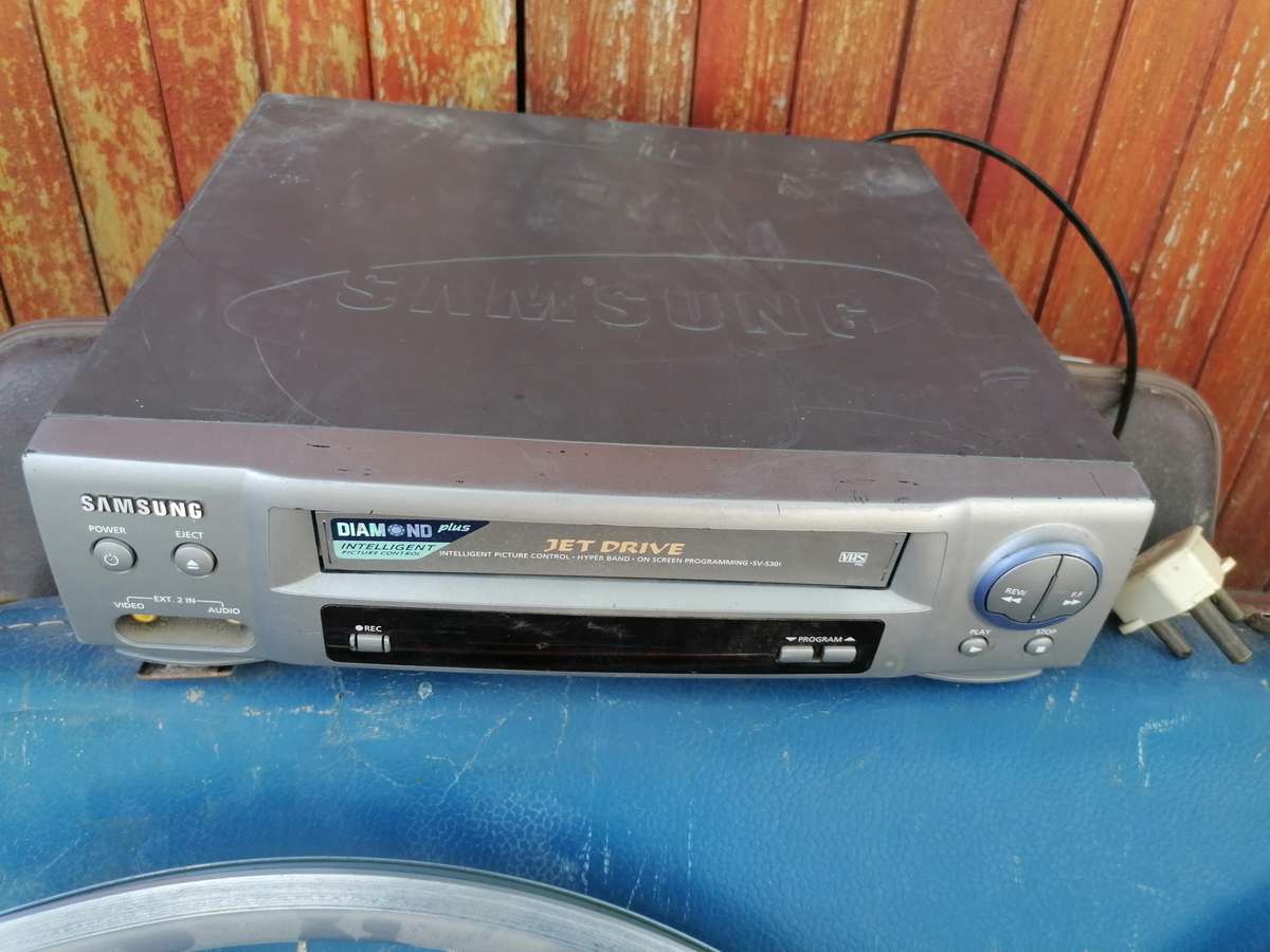 Samsung VHS player. Untested sold as is