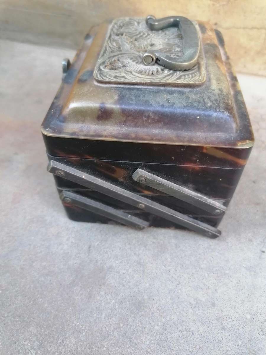 Antique Chinese Natural Animal Shell 3 Tier Box w/Carved Dragon