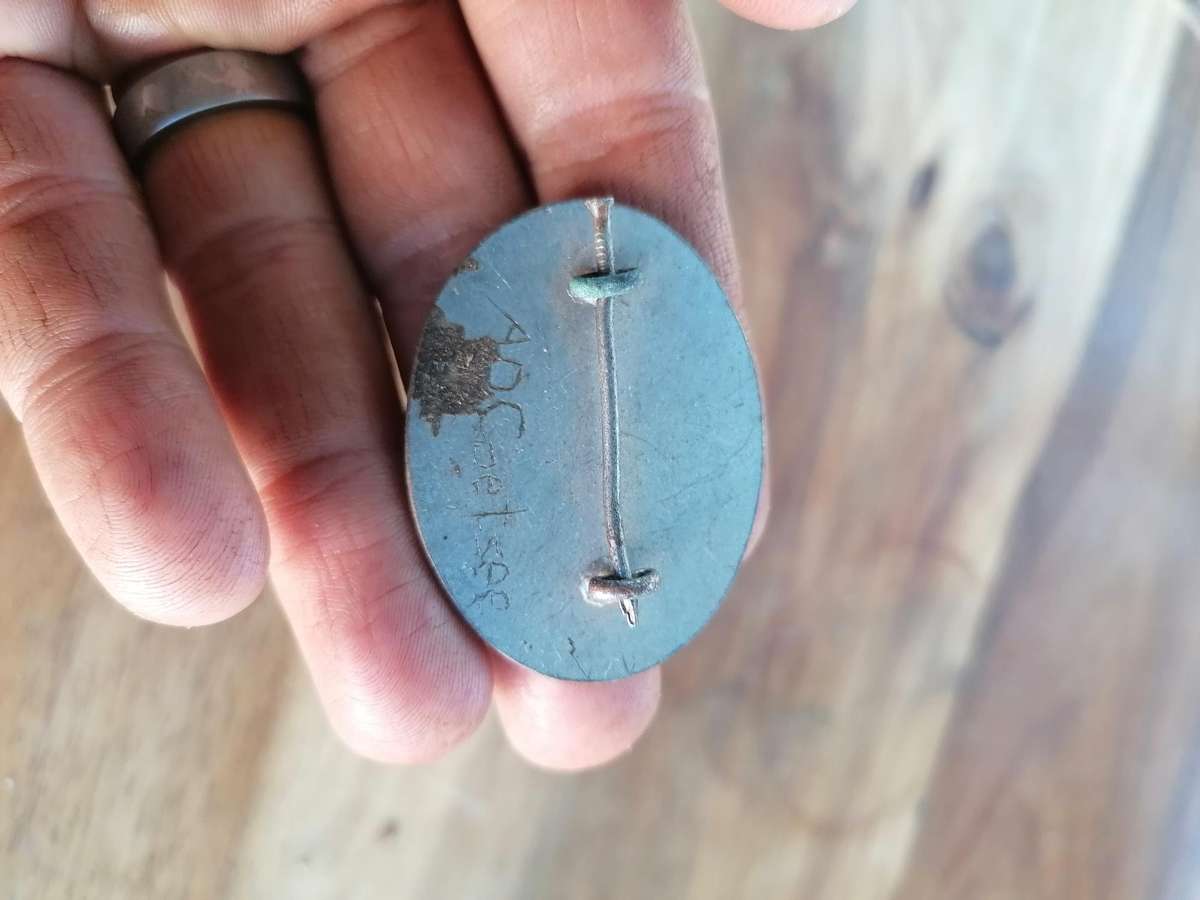 RARE FIND SOUTH AFRICAN RAILWAYS STATION MASTER STASIE MEESTER CLIP BADGE