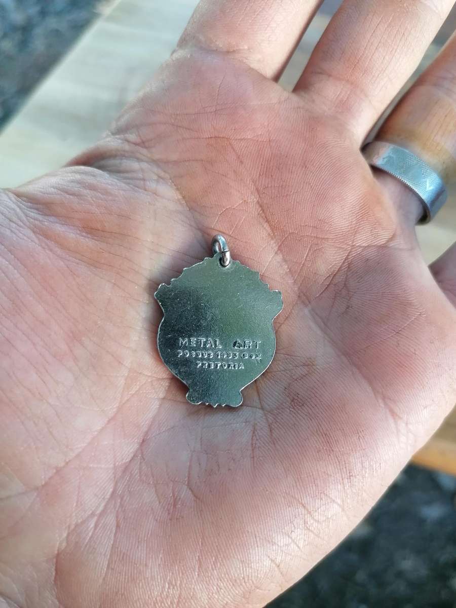 Rare!! 1966 Transvaal Racing Club(HORSE RACING)-Enamel Badge-