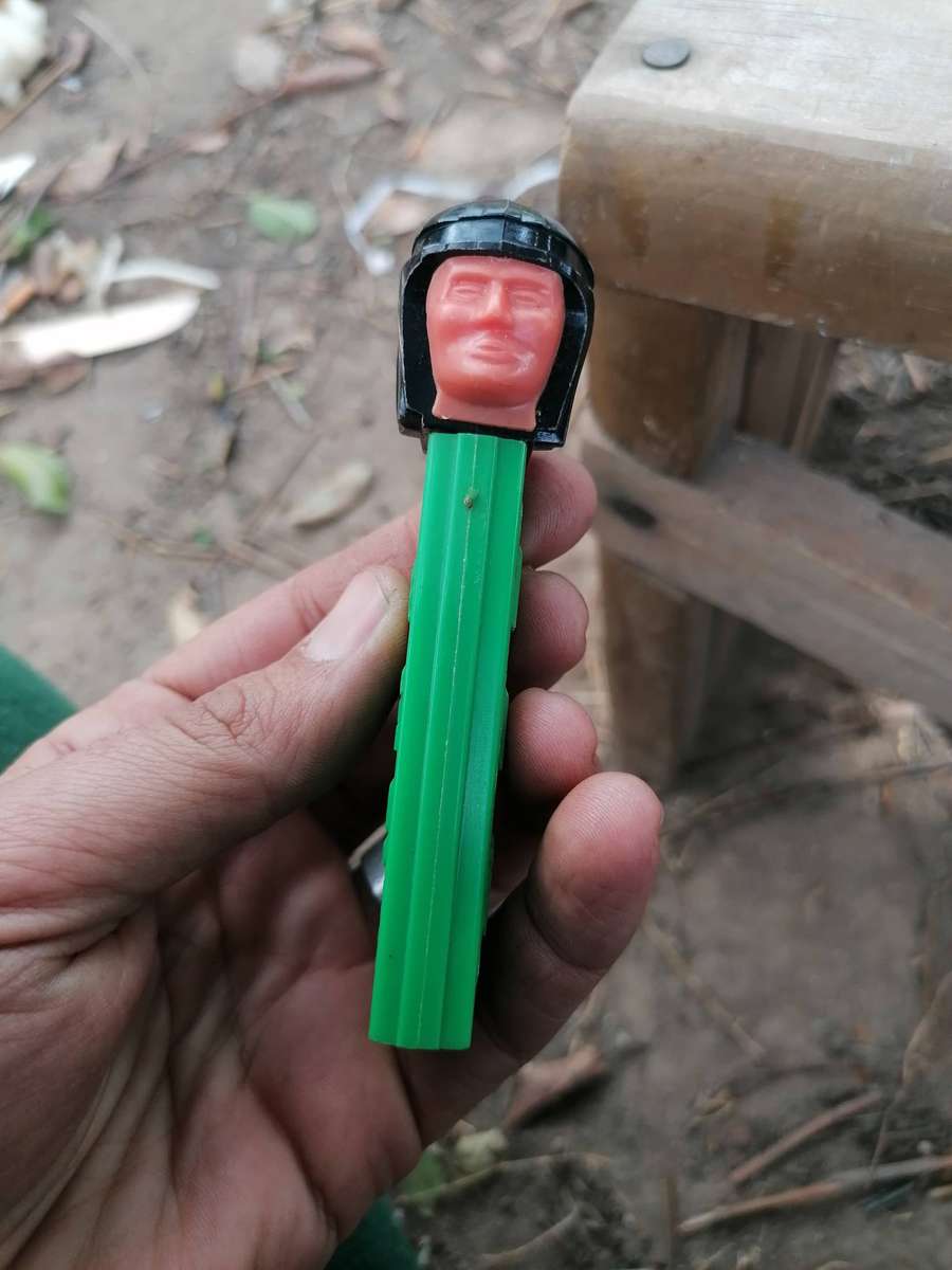 Vintage PEZ Dispenser no feet Native American Indian Maid MADE IN AUSTRIA