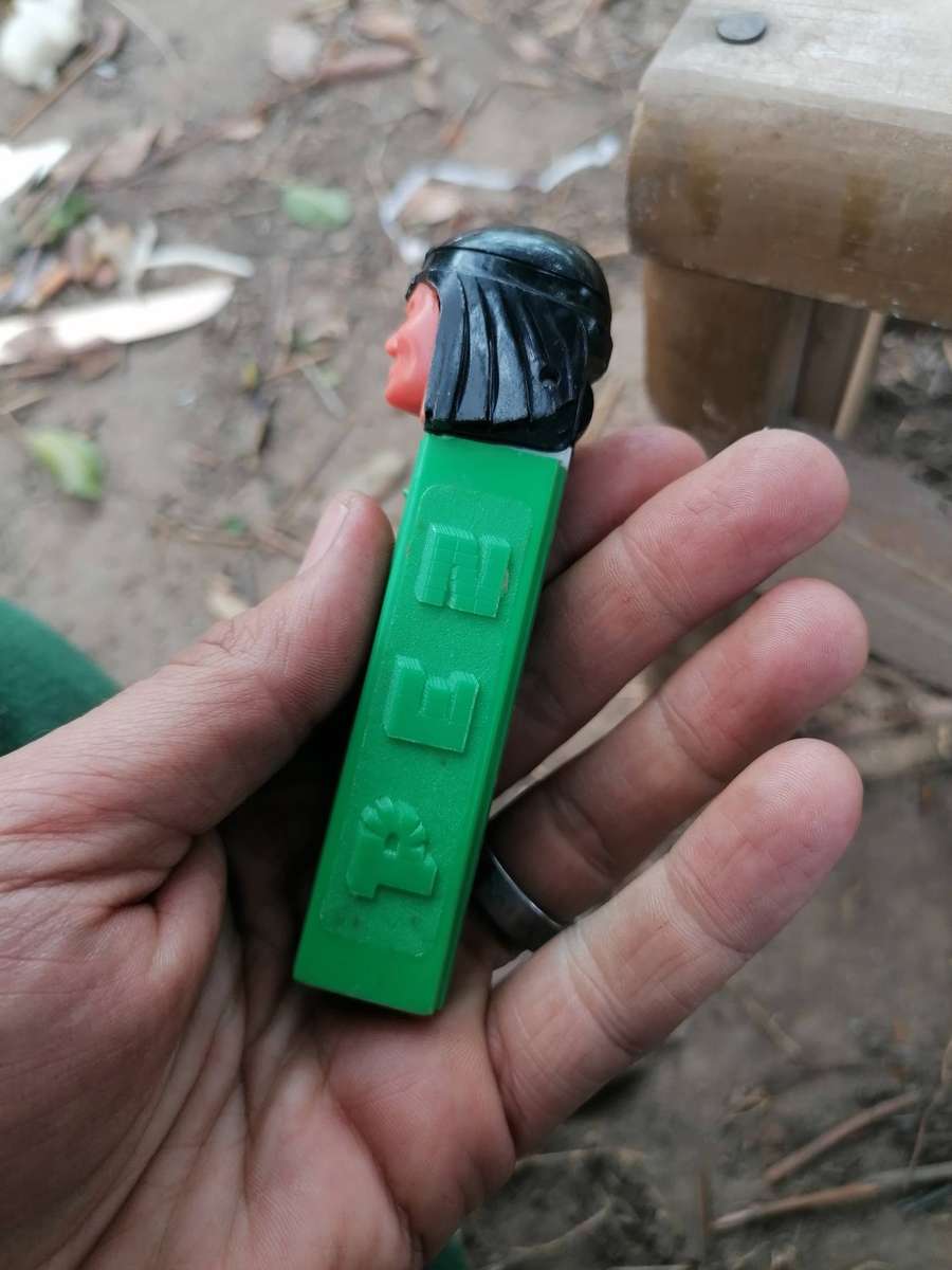 Vintage PEZ Dispenser no feet Native American Indian Maid MADE IN AUSTRIA