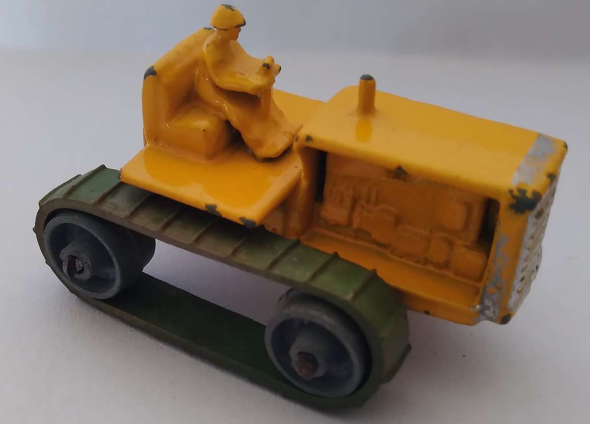 Matchbox Caterpillar Tractor # 8a