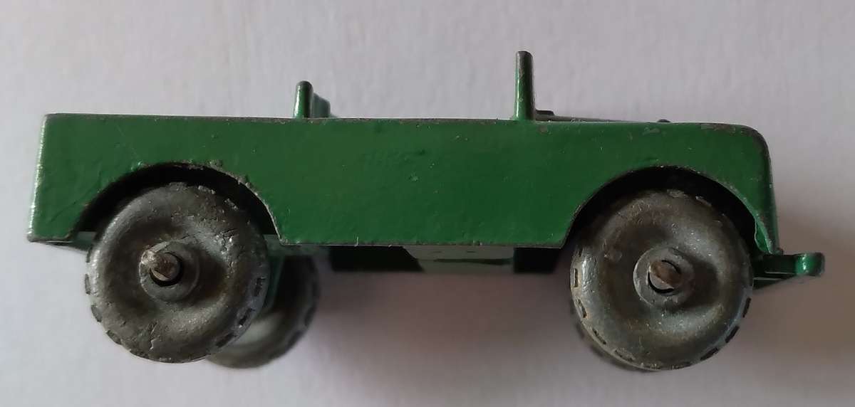 Matchbox Land Rover # 12