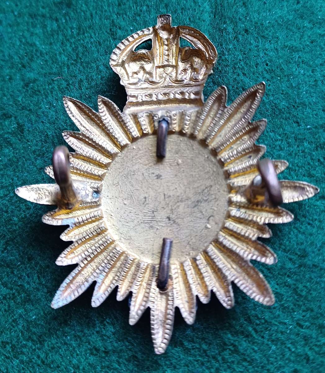 British Army, Bandsman's BiM, 2 piece cap badge