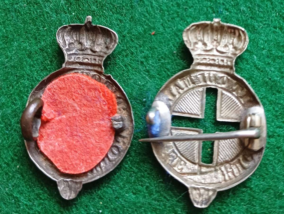 SA Army, Cape Medical Corps WM collars x 2, Boer war. O1549 - 1550