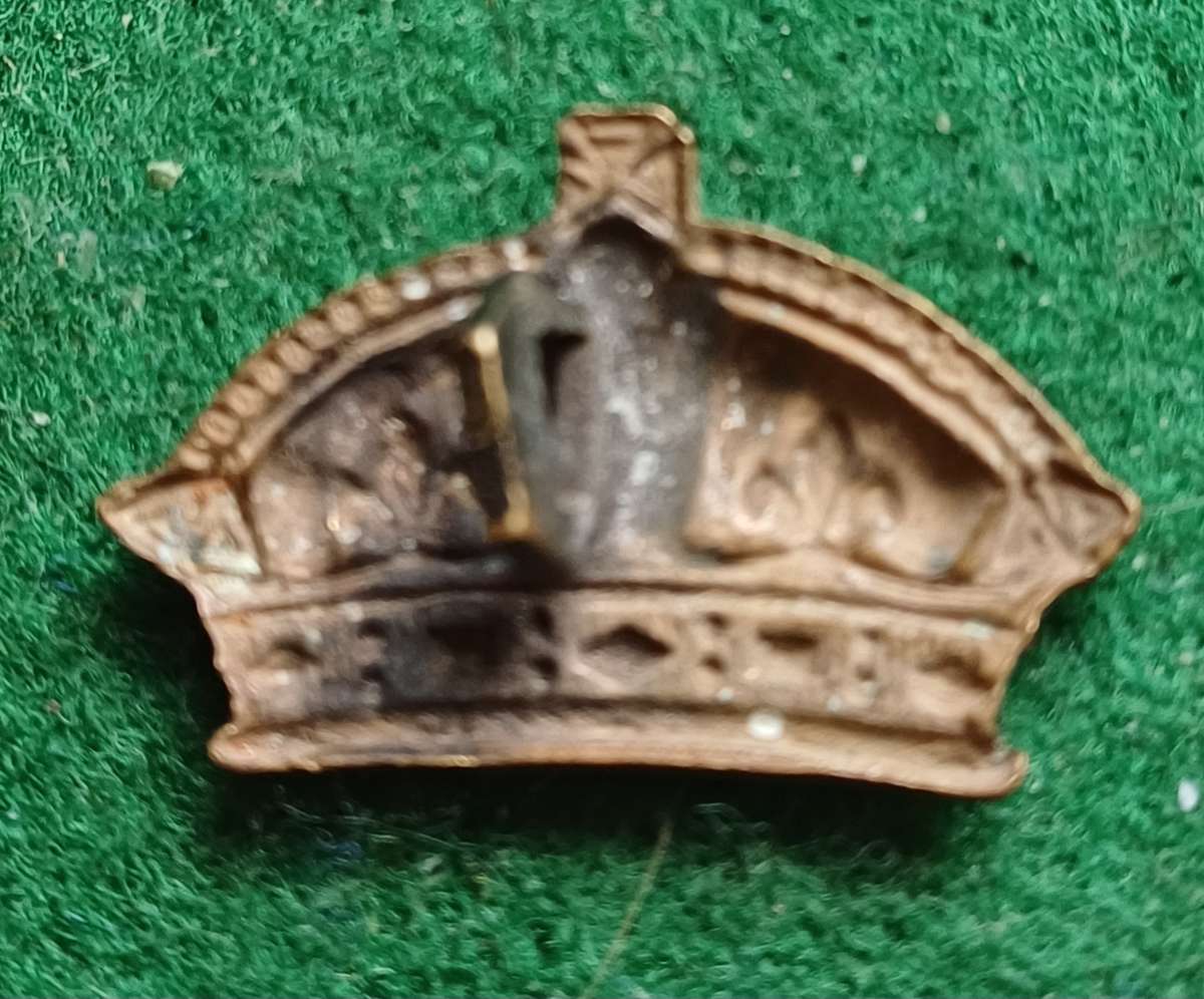 British Army, Victorian Imperial brass crown, pos from 2 piece badge