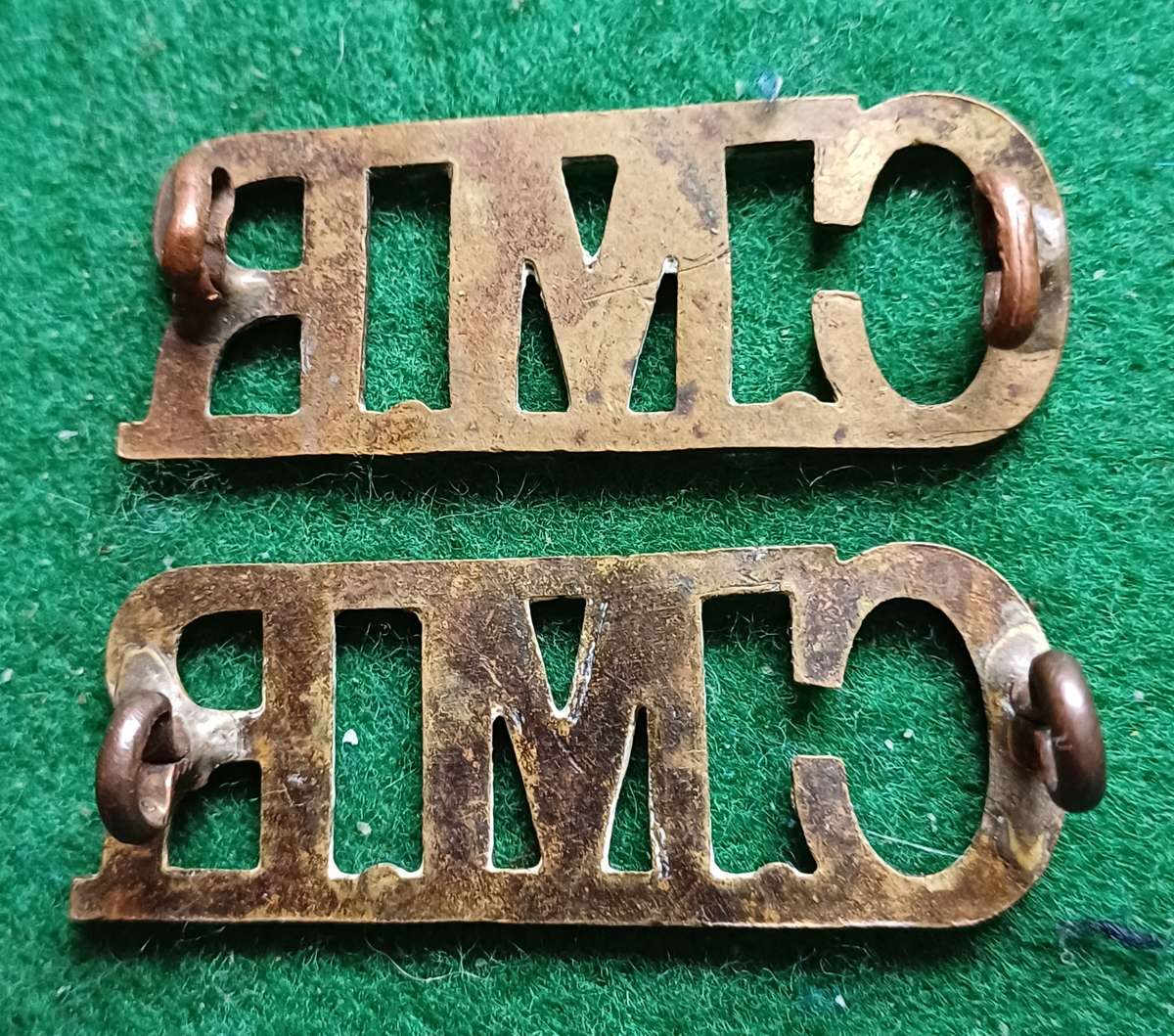 SA Cape Mounted Rifles brass titles pair