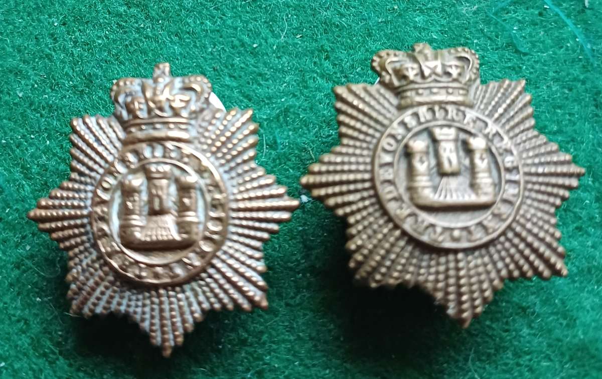 British Army Devonshire Regt QVC brass collars pair
