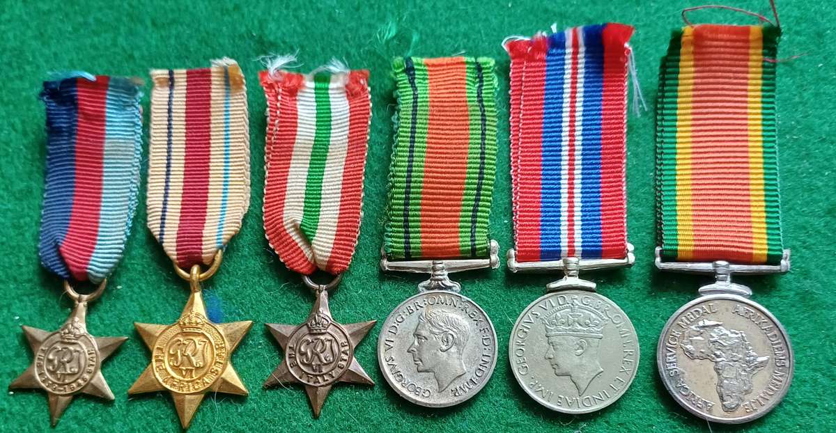 SA WWII set of 6 miniature medals