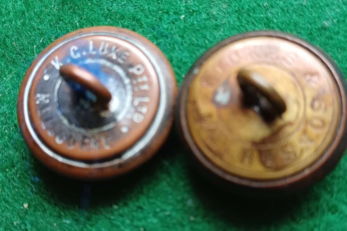 Australian Commonwealth Military Forces bronze buttons x 2