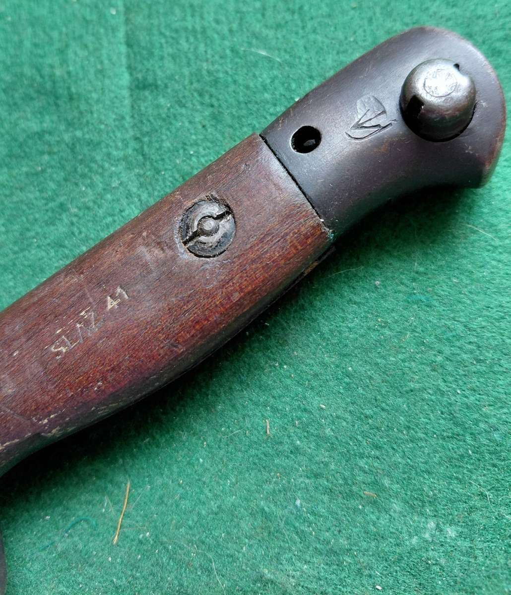 Sanderson 1907 SMLE sword bayonet , issued Dec 1917, South African issue.