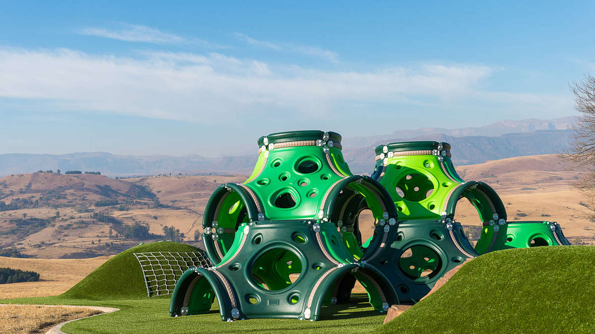 Midweek @ Caley Lodge, Cathkin Park, Drakensberg from  18 - 22 May 2026(4 Nights)2 Bedroom/sleeps 6