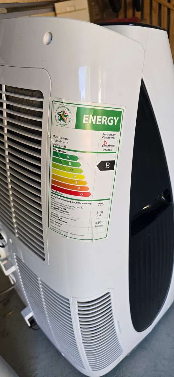 GMC Aircon 12,000 BTU Portable Air Conditioner (Black & White)(GMCP12RLA)