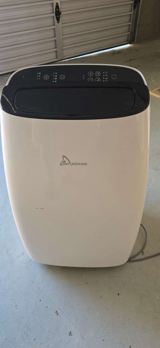 GMC Aircon 12,000 BTU Portable Air Conditioner (Black & White)(GMCP12RLA)