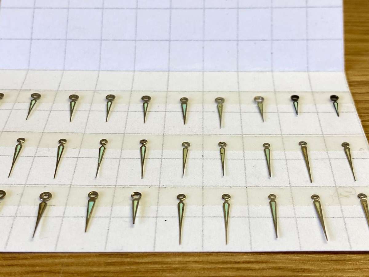 Hour & minute hands for watch - silver lumed