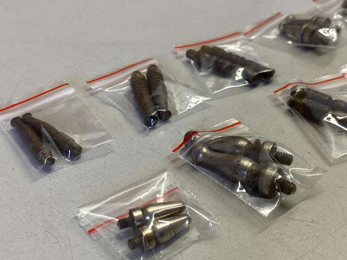 Clock parts - 11 pairs