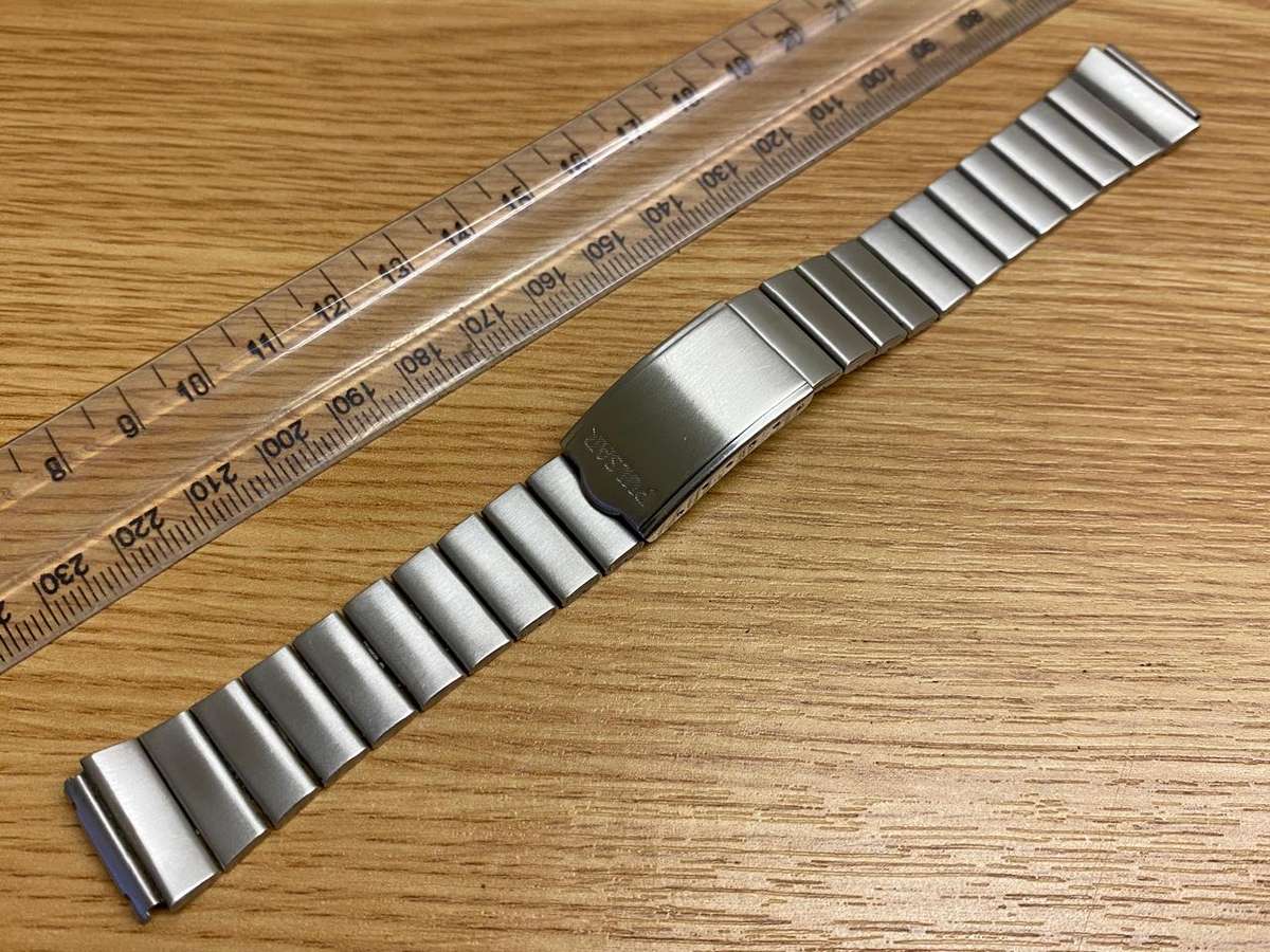 PULSAR - 18mm stainless steel bracelet